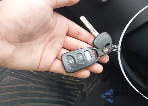 2011 Hyundai Elantra Touring Gls из США, поврежденный, VIN KMHDC8AE1BU103338